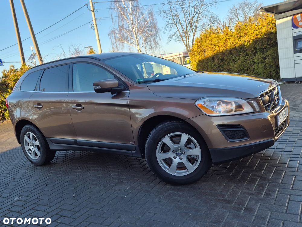 Volvo XC 60 2.4D AWD Momentum - 19