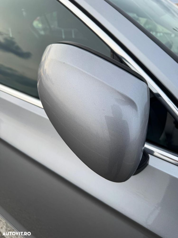 Volkswagen Passat 2.0 TDI SCR DSG Business - 40