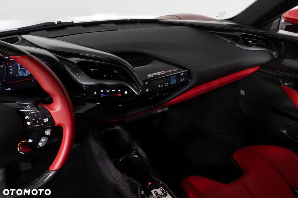 Ferrari SF90 Stradale - 8