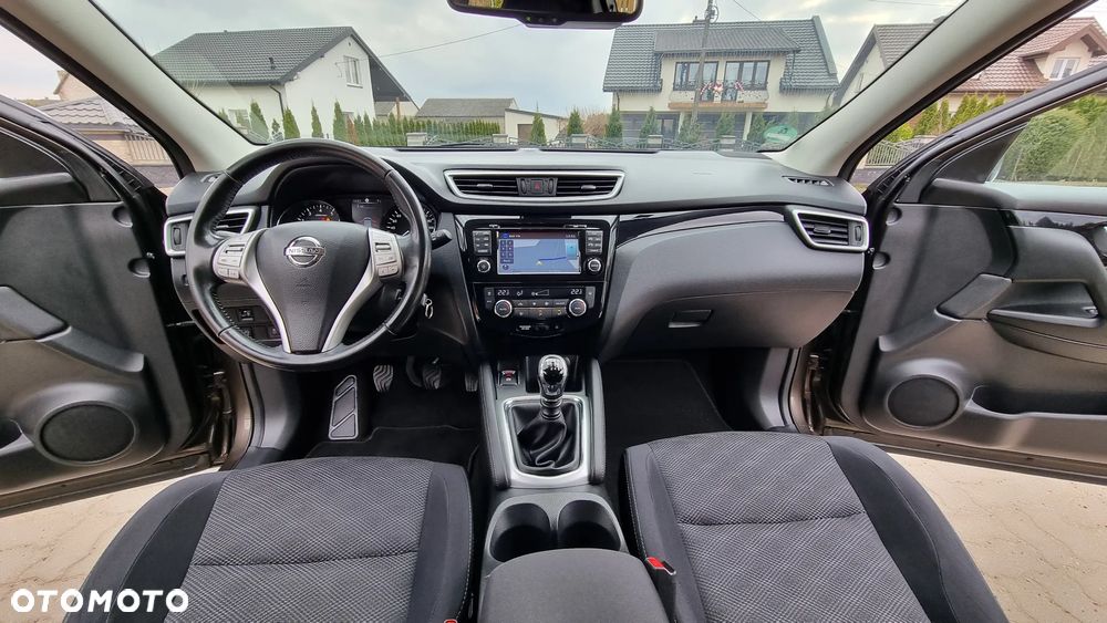 Nissan Qashqai 1.2 DIG-T N-Vision - 18