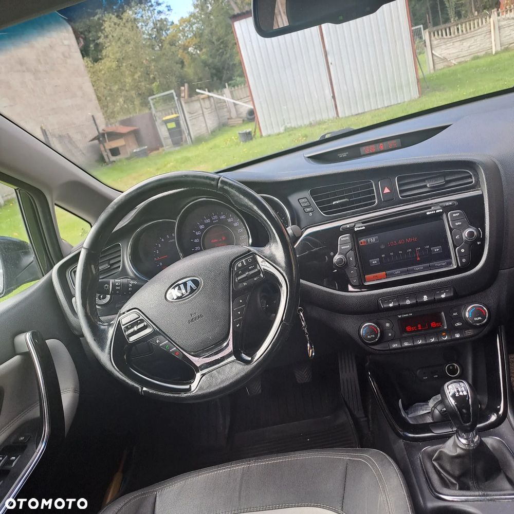 Kia Ceed 1.6 CRDi 128 Dream Team Edition - 7