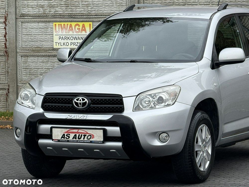 Toyota RAV4 2.2 D-4D 4x4 Executive - 17