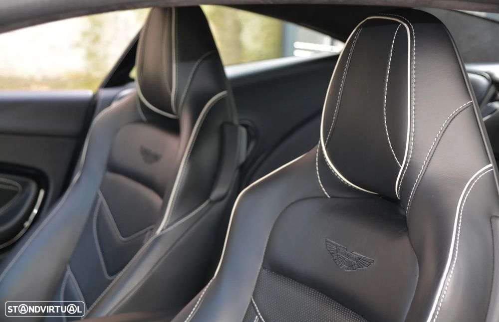 Aston Martin DBS Coupe Superleggera - 36