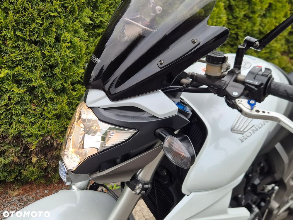 Honda CB - 22