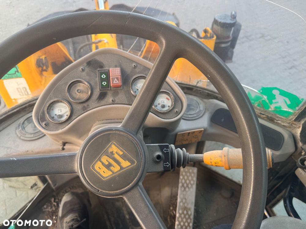 JCB 407B - 6