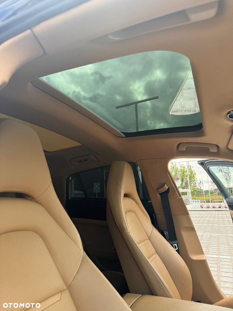 Porsche Panamera Standard - 15