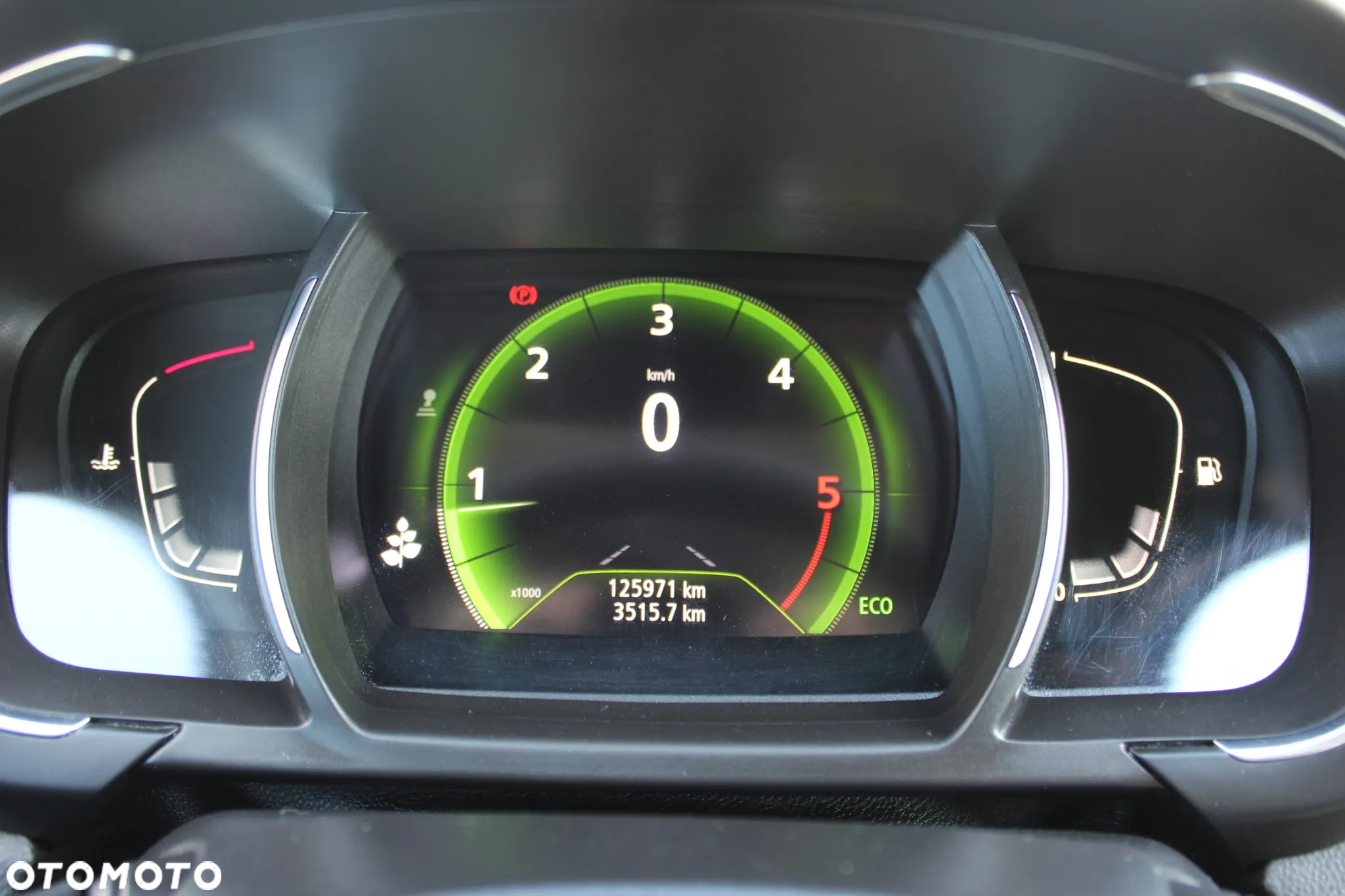 Renault Scenic BLUE dCi 120 LIMITED - 14