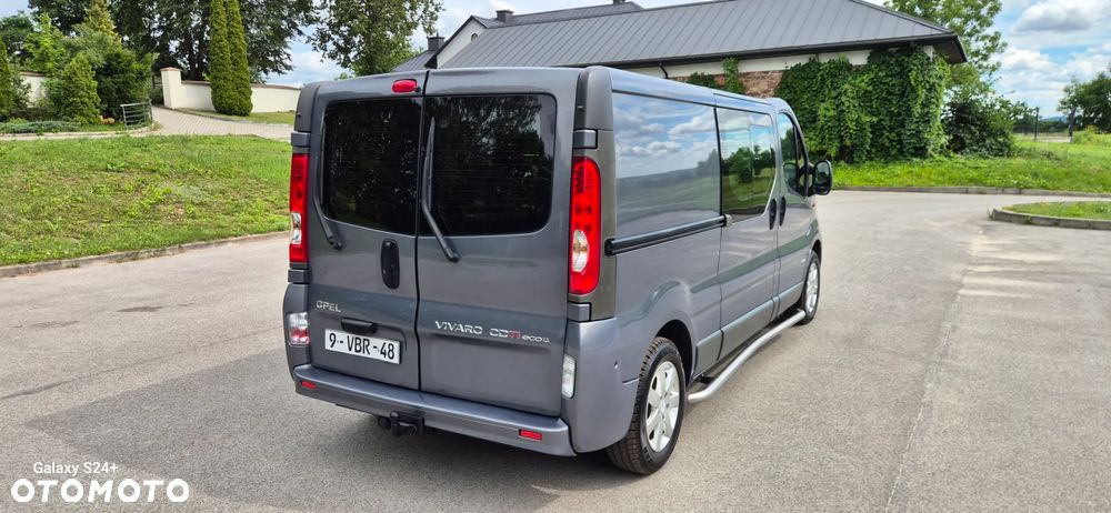 Opel Vivaro - 15