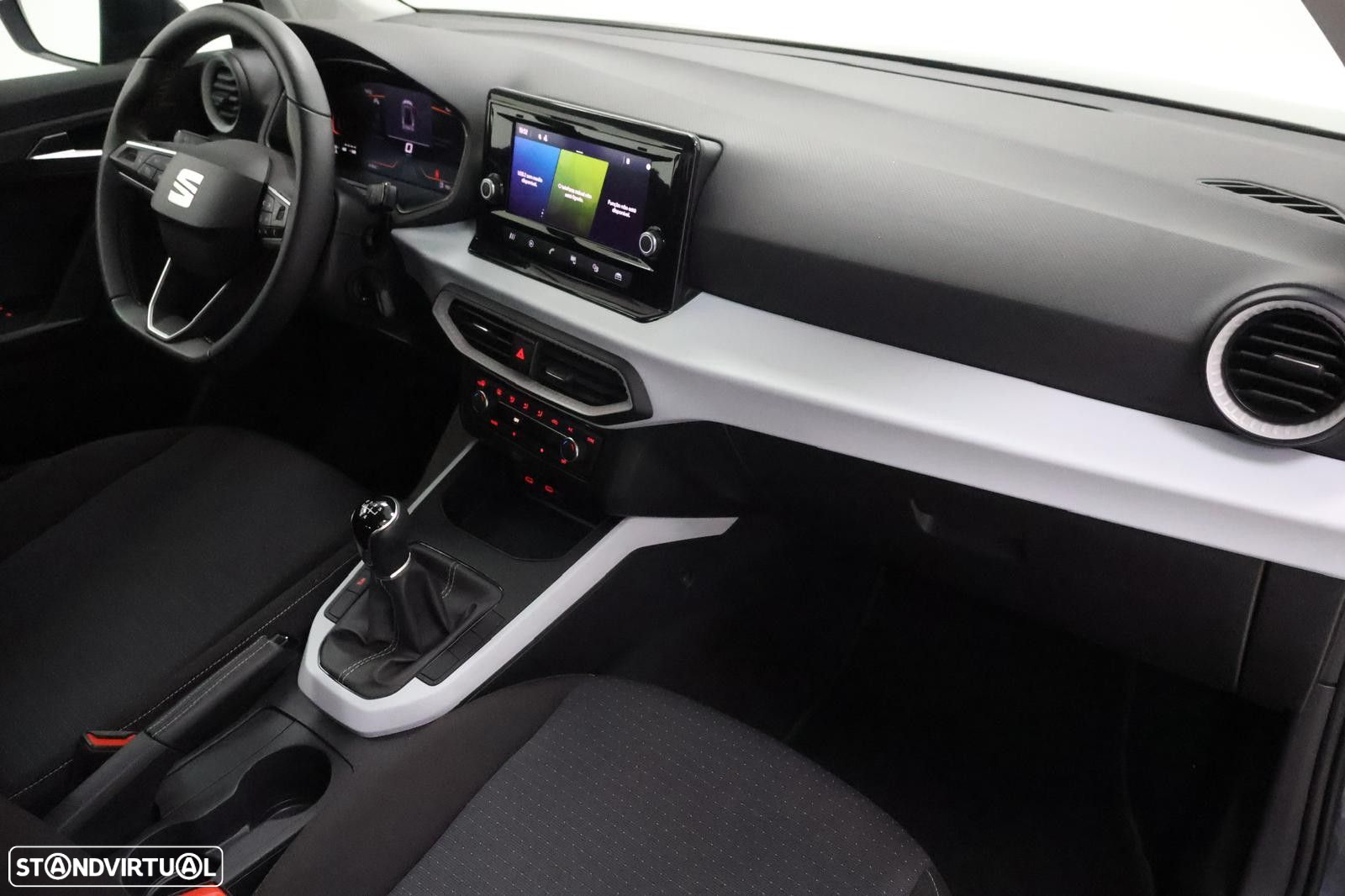 SEAT Arona - 4