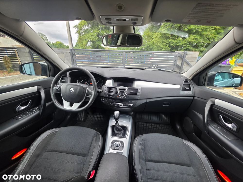 Renault Laguna 2.0 dCi Bose Edition - 13