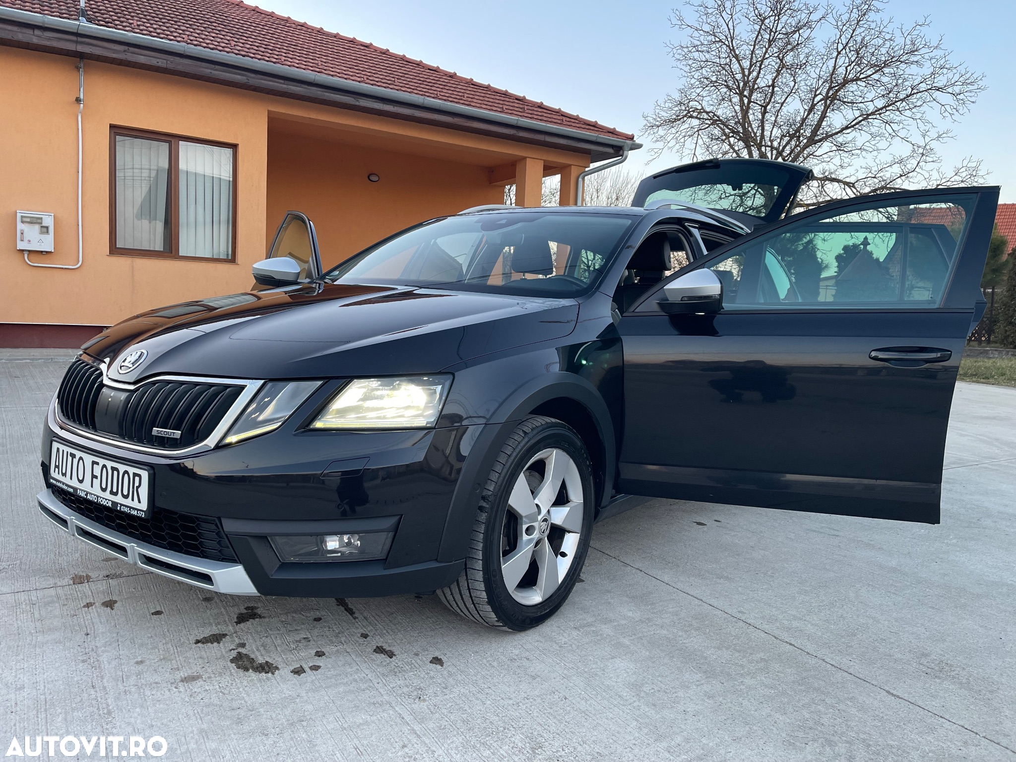 Skoda Octavia 2.0 TDI 4x4 DSG Scout - 19