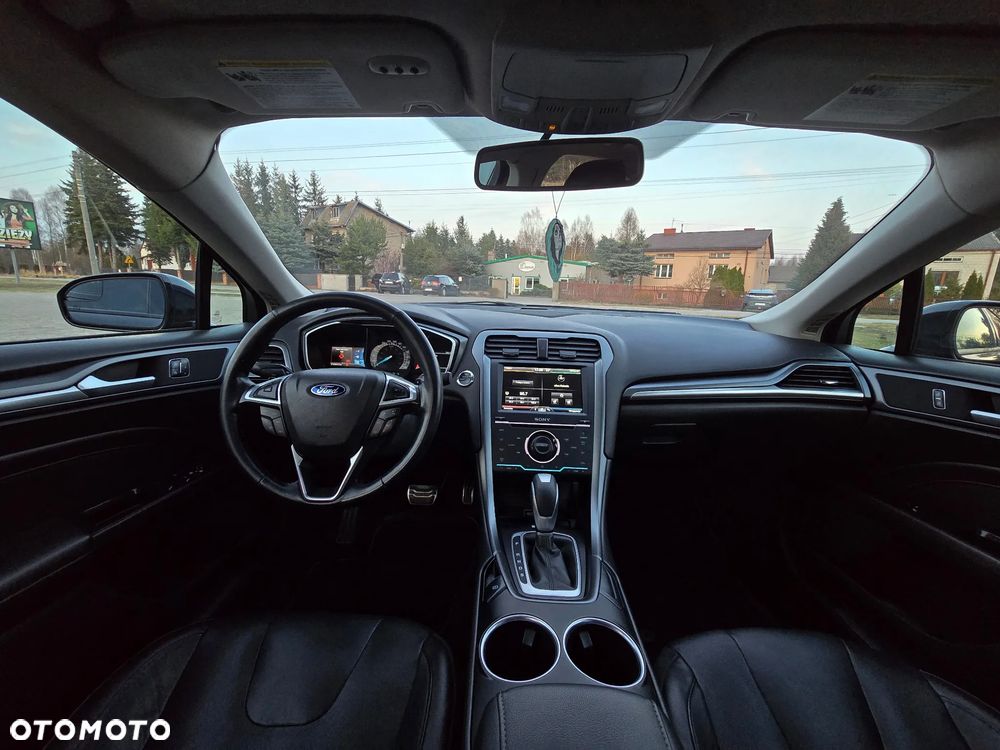 Ford Fusion - 21