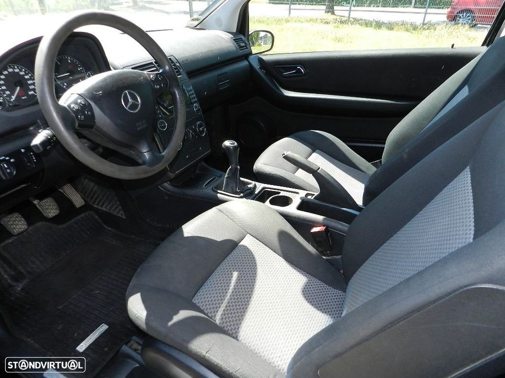 Mercedes-Benz A 160 CDI Avantgarde BlueEfficiency - 5