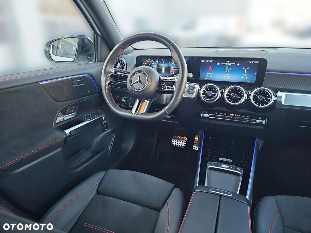 Mercedes-Benz GLB 200 d 4-Matic AMG Line 8G-DCT - 16