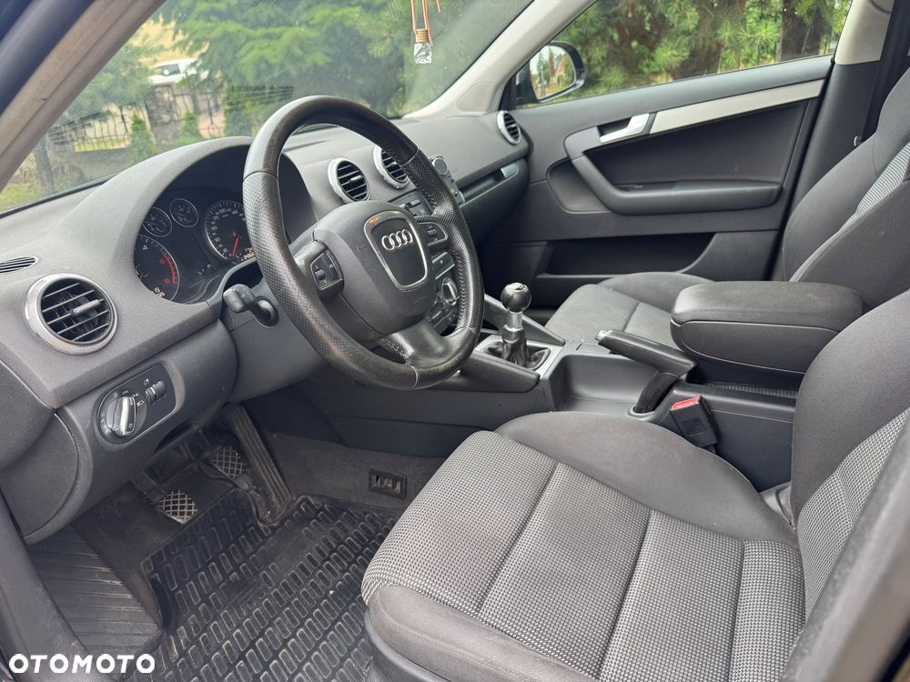 Audi A3 Sportback 2.0 TDI DPF Ambition - 9