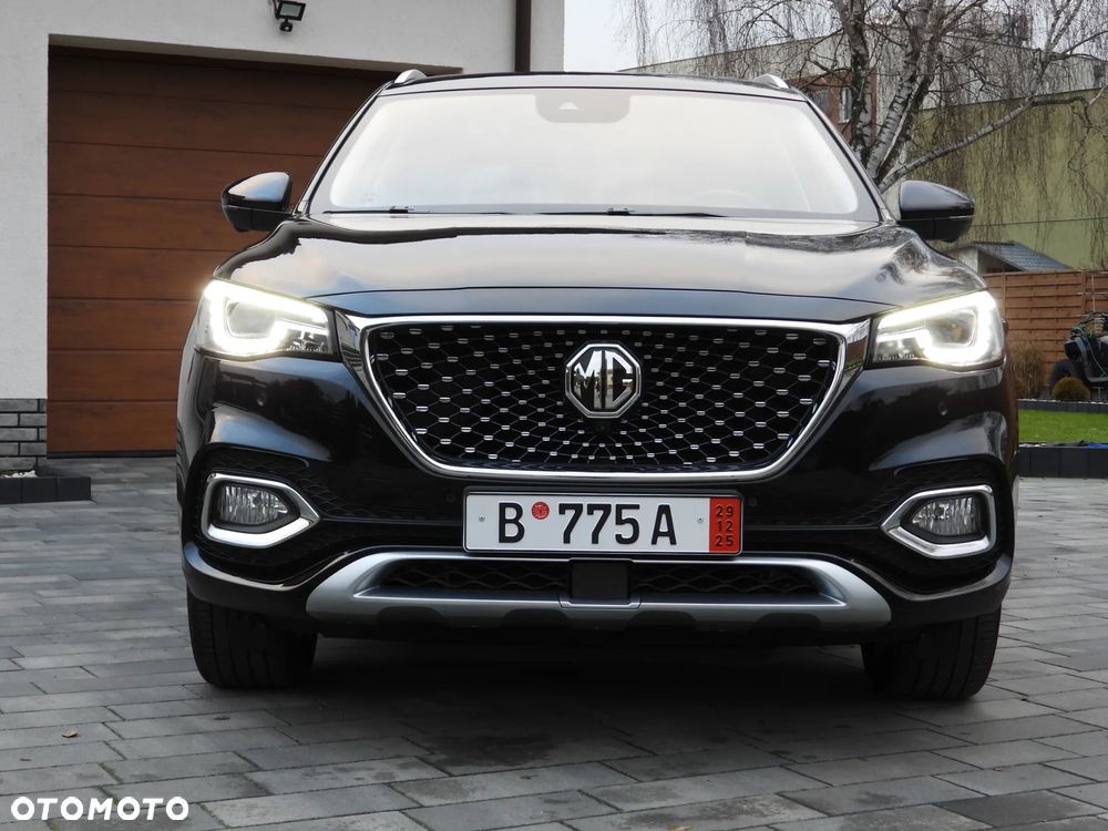 MG EHS Luxury - 2