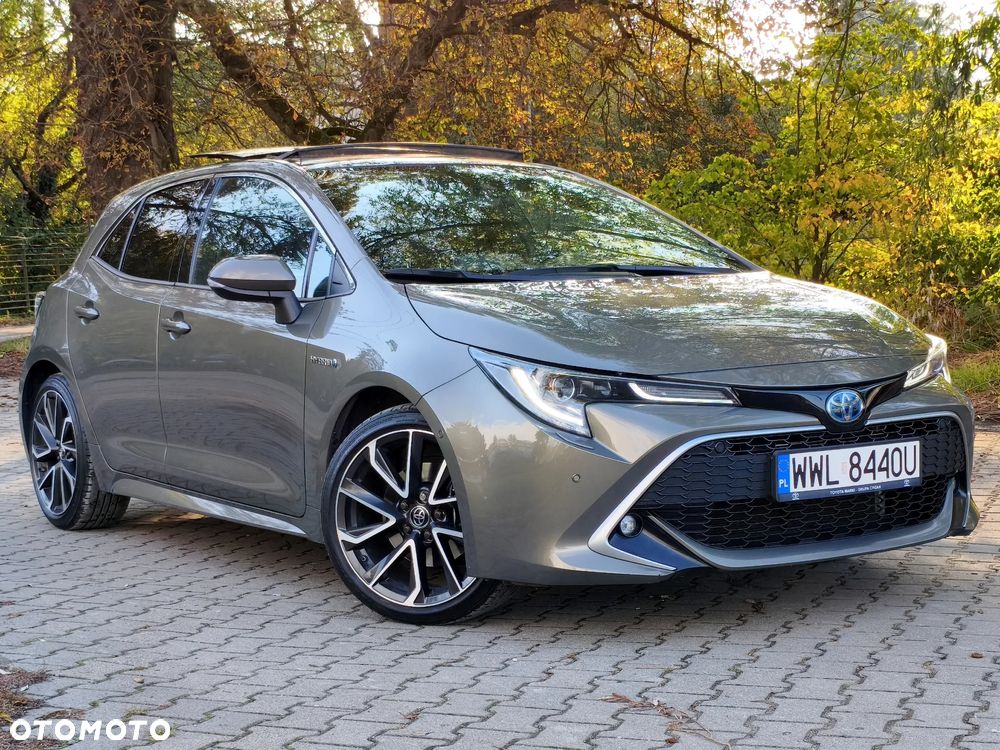 Toyota Corolla 2.0 Hybrid Executive - 23