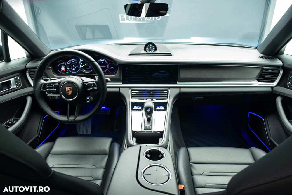 Porsche Panamera - 11