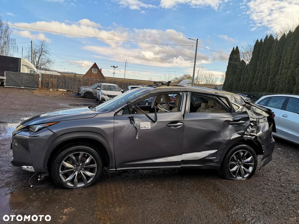 Lexus NX 300h E-FOUR Executive Line - 21