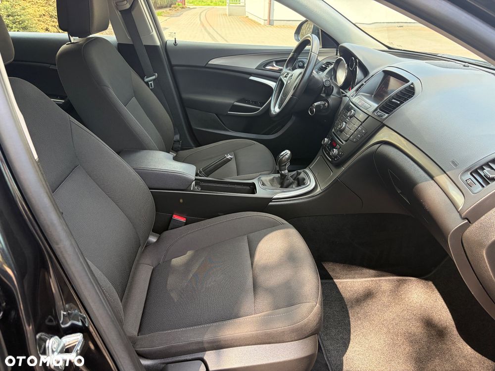 Opel Insignia 1.6 Turbo Edition - 30