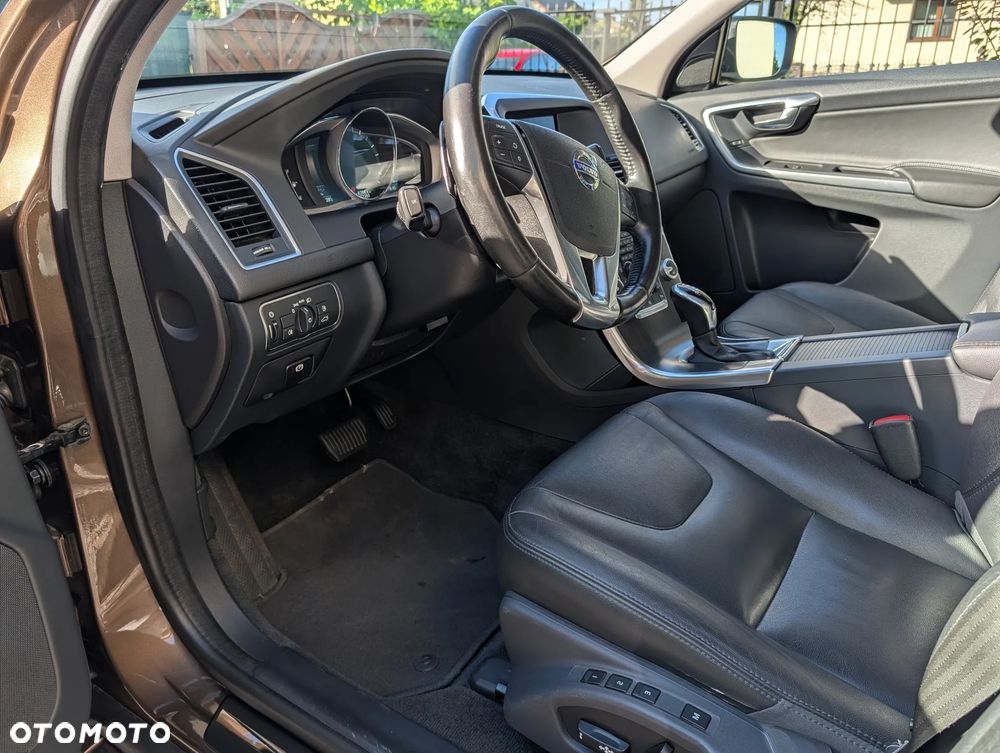 Volvo XC 60 T5 AWD Summum - 21