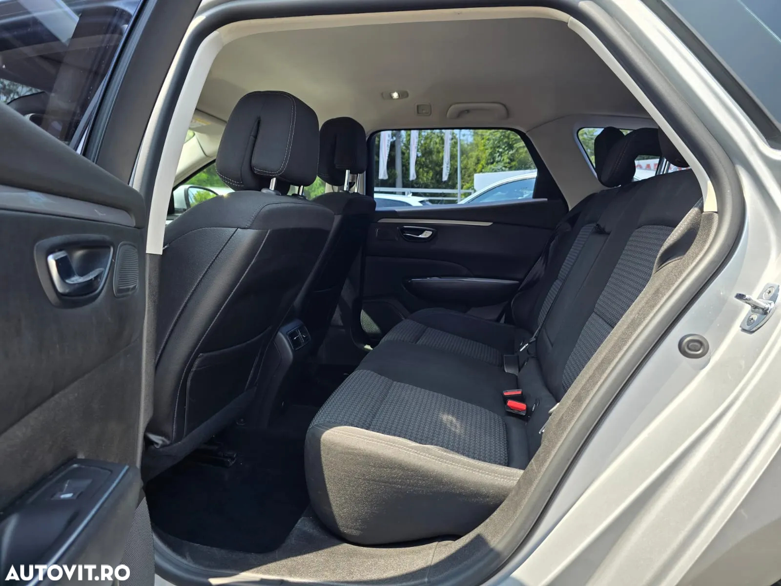 Renault Talisman Grandtour ENERGY dCi 130 EDC Business - 9