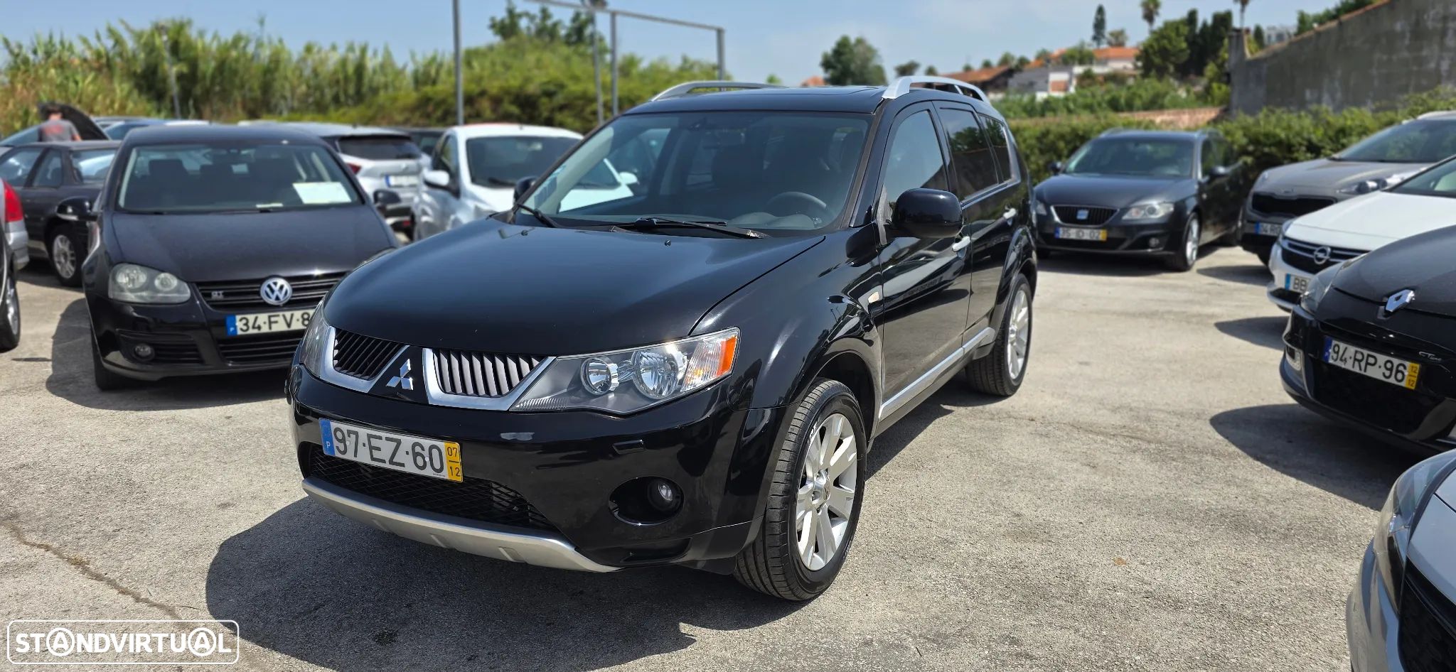 Mitsubishi Outlander 2.0 DI-D Intense+ 4WD - 1