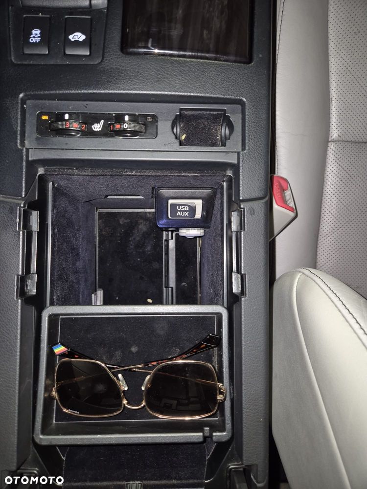 Lexus RX 450h Prestige - 12