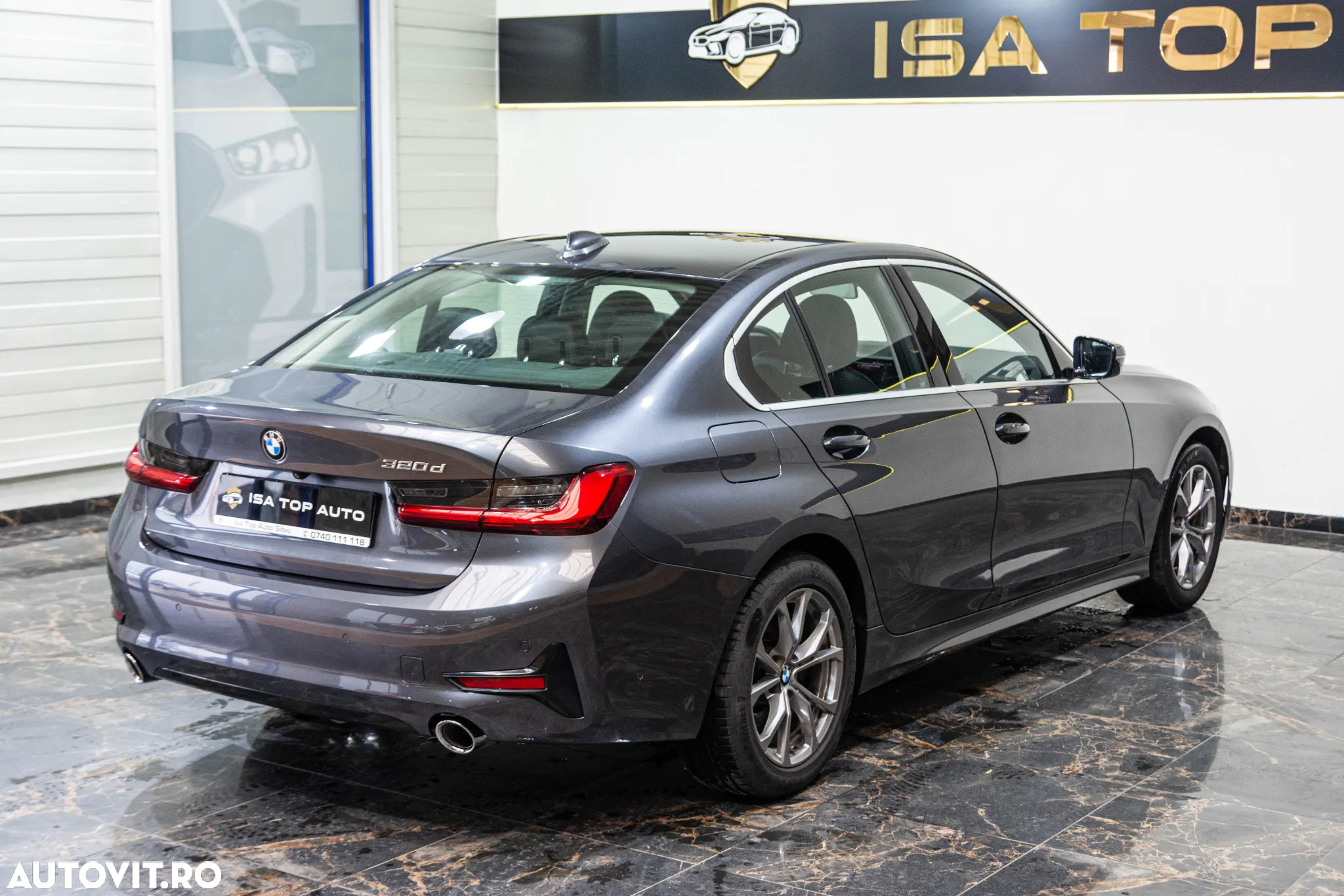 BMW Seria 3 320d Aut. Sport Line - 38