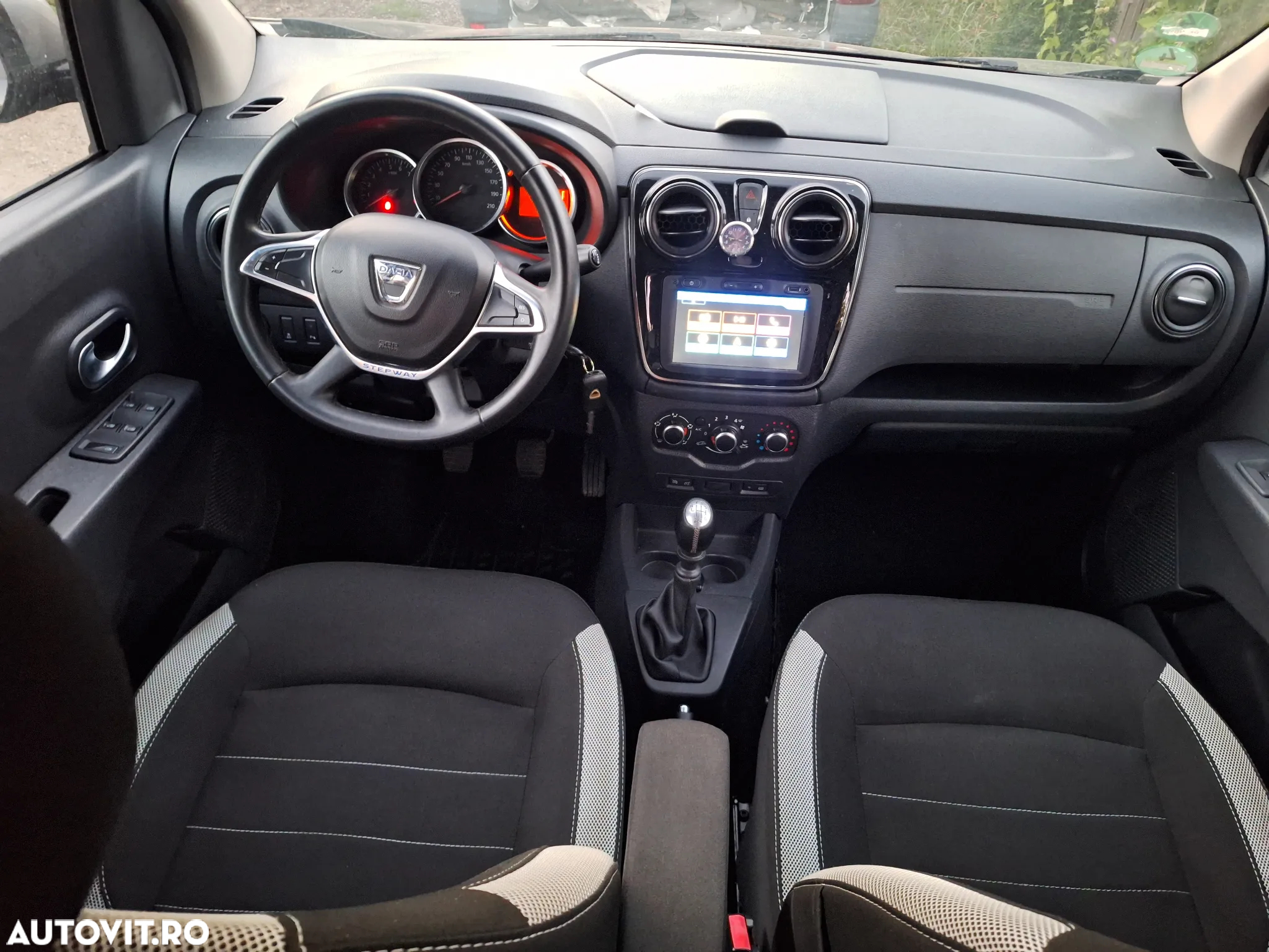 Dacia Lodgy dCi 110 Stepway - 5