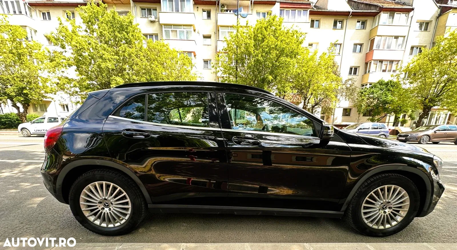 Mercedes-Benz GLA - 5