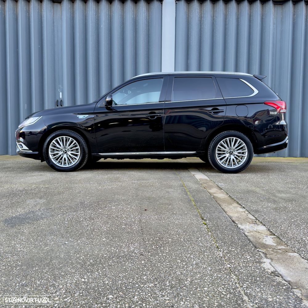 Mitsubishi Outlander - 8