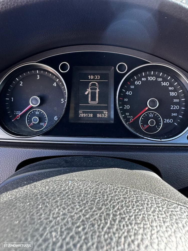 VW Passat Variant 2.0 TDI Confortline - 11
