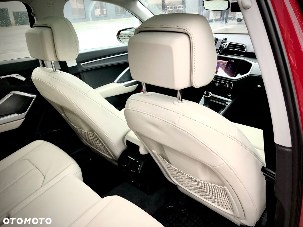 Audi Q3 2.0 TFSI Quattro S tronic design - 12