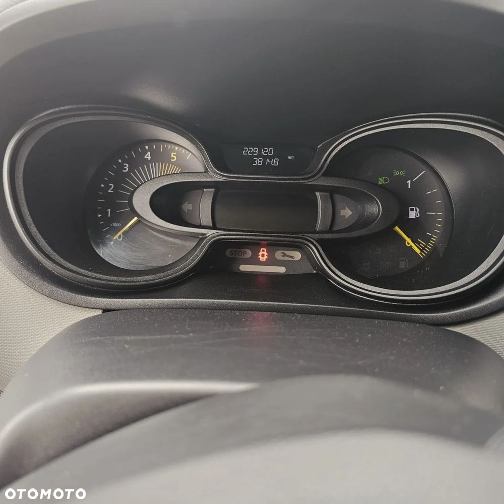 Renault TRAFIC - 9