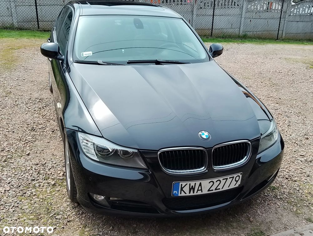 BMW Seria 3 318i - 1