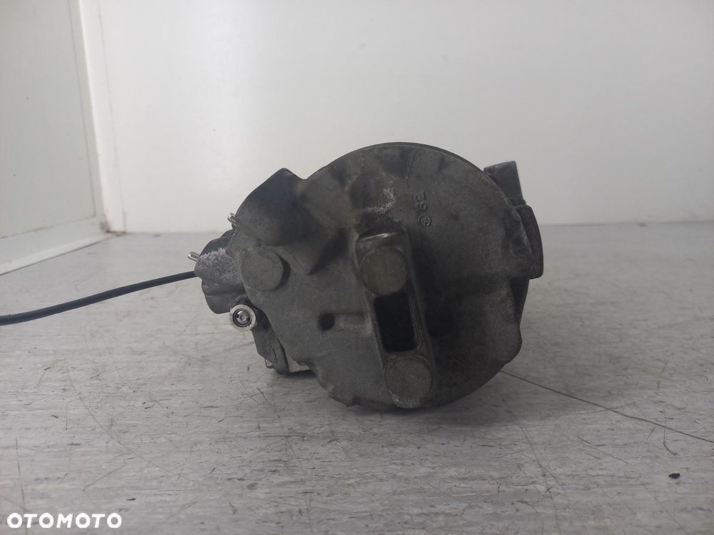 POMPA, SPRĘŻARKA KLIMATYZACJI VW PASSAT B5 FL 1.9 TDI - 2