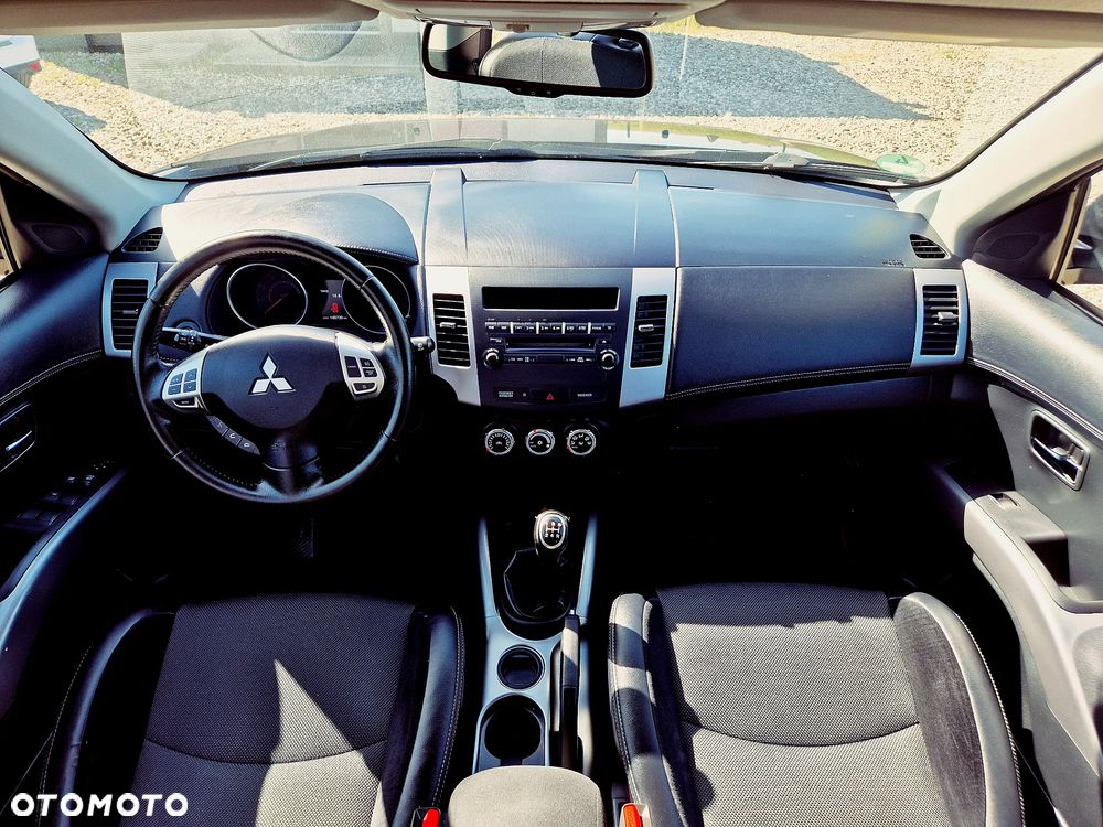 Mitsubishi Outlander 2.0 2WD Motion - 22