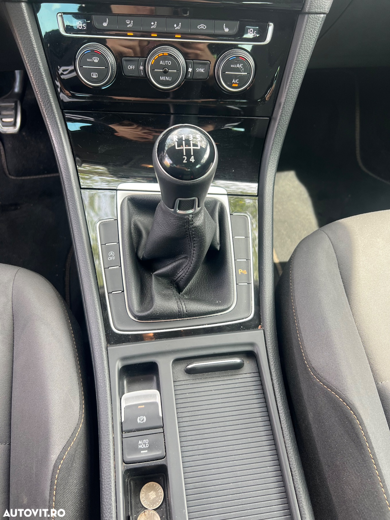 Volkswagen Golf 1.6 TDI BlueMotion Technology Allstar - 8