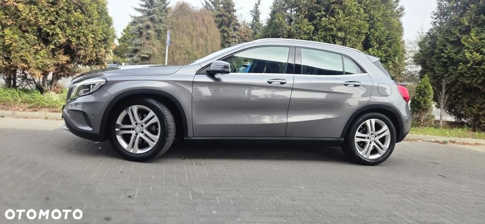 Mercedes-Benz GLA 250 7G-DCT StreetStyle - 7