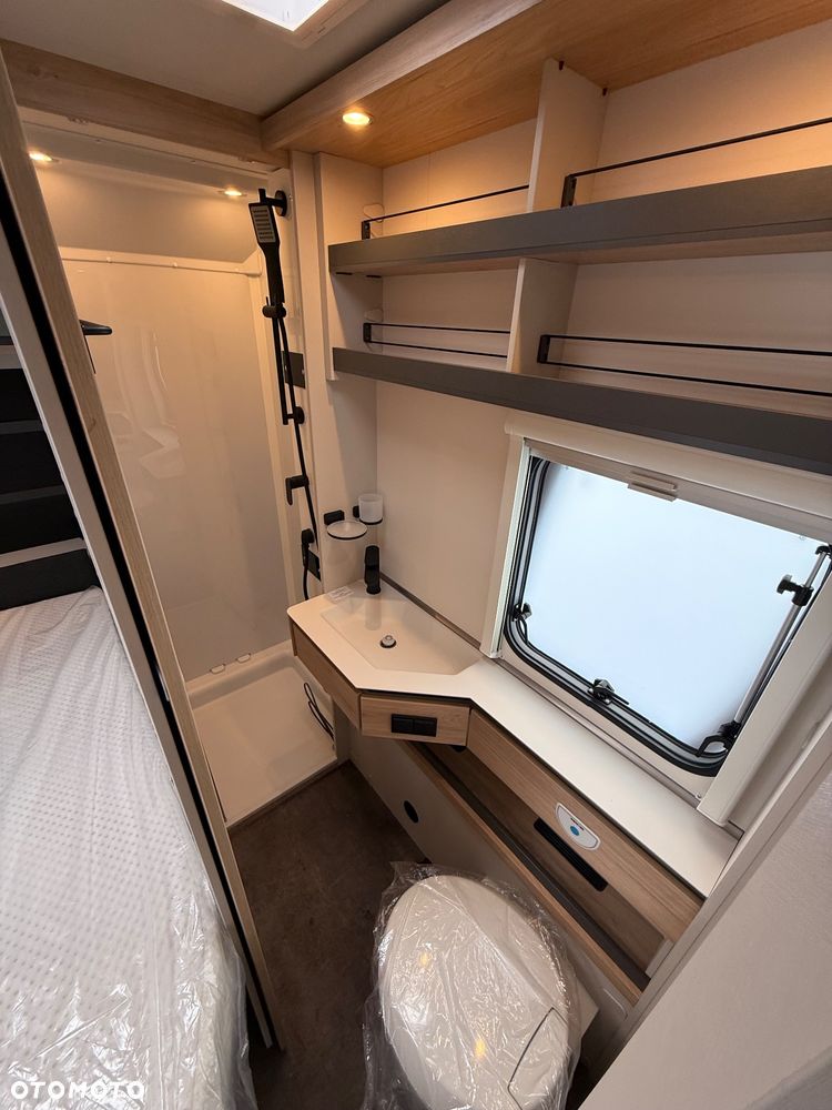 Dethleffs Camper 730 FKR - 19