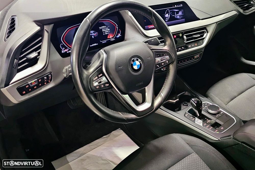 BMW 216 Gran Coupé - 11