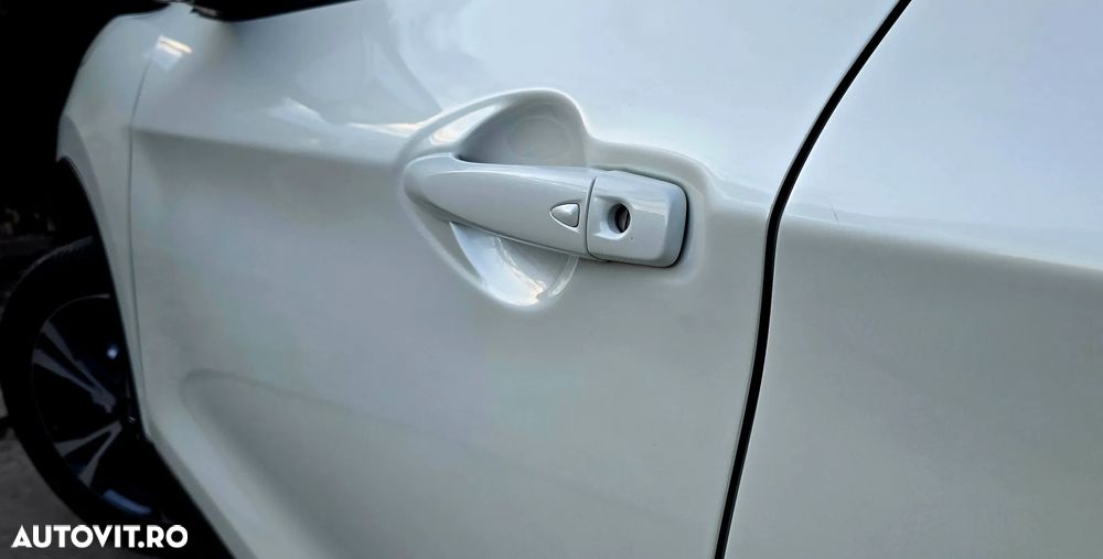 Nissan Qashqai 1.6 DCI ALL-MODE 4x4i N-Connecta - 30