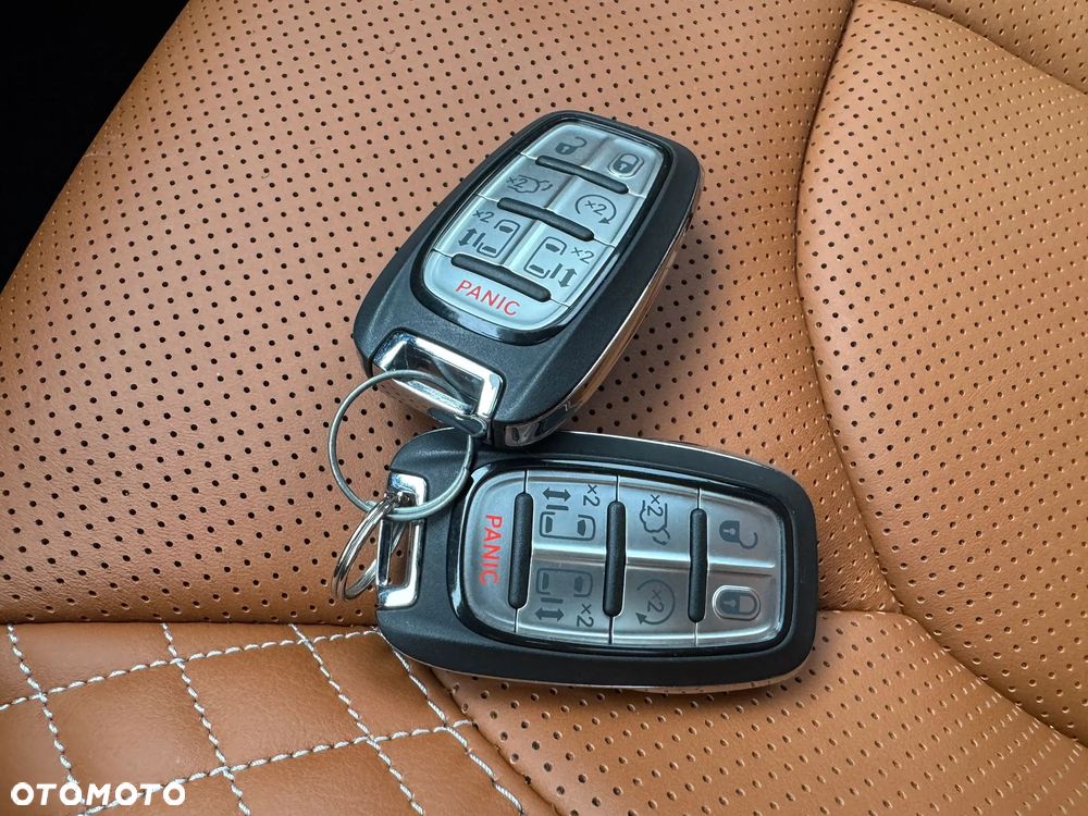 Chrysler Pacifica - 18