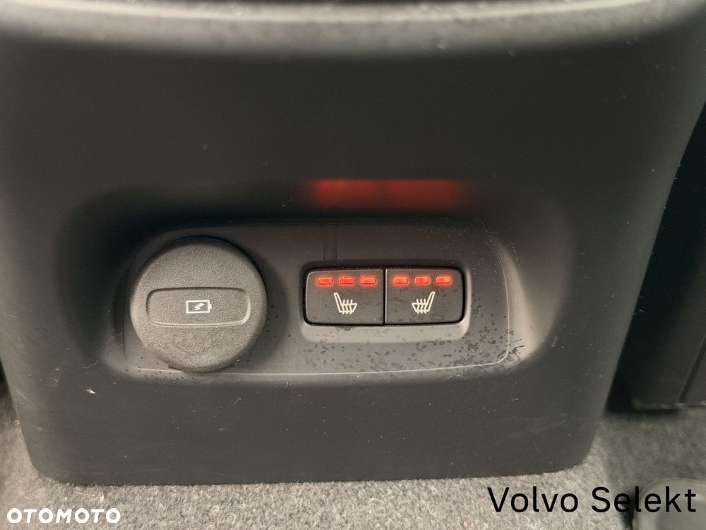 Volvo XC 40 - 31