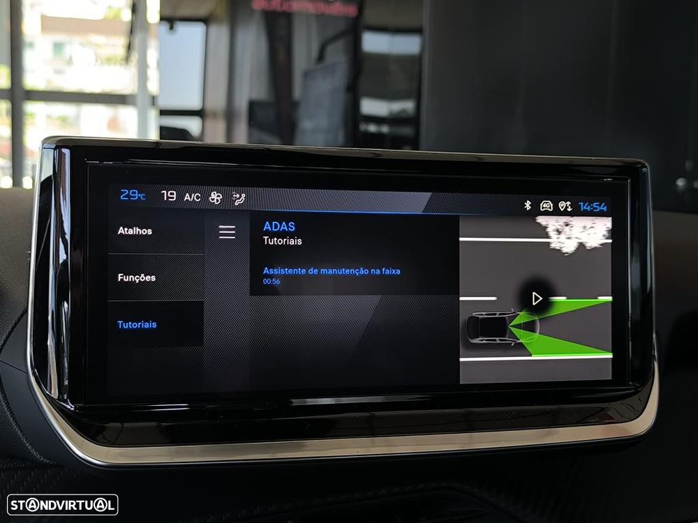Peugeot e-2008 54 kWh Active - 29
