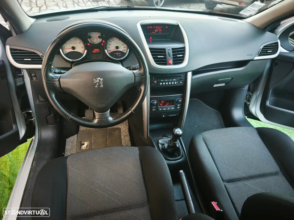 Peugeot 207 SW 1.4 SE Sportium - 8