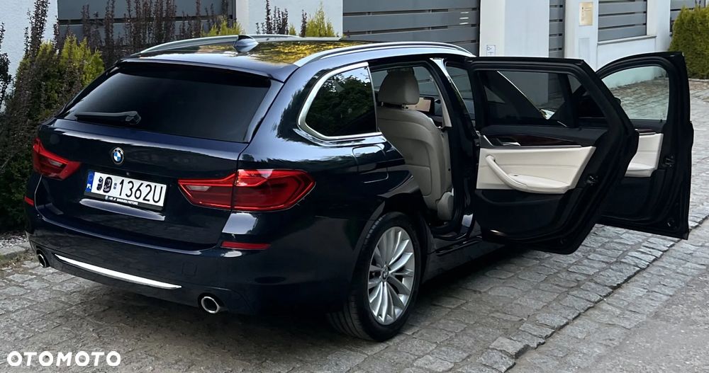BMW Seria 5 520d Luxury Line sport - 11