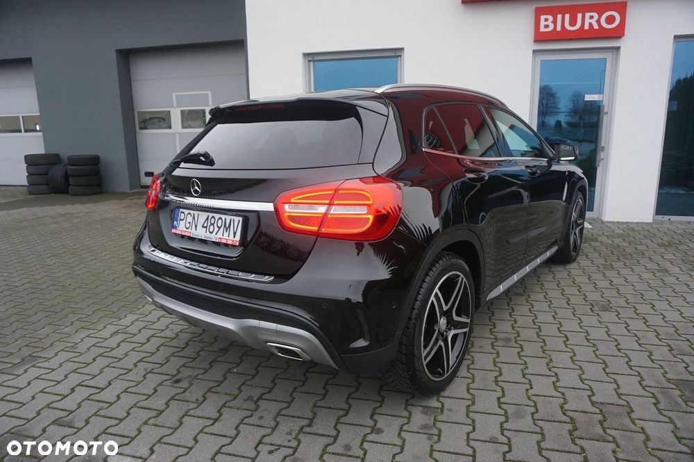 Mercedes-Benz GLA 200 7G-DCT AMG Line - 4