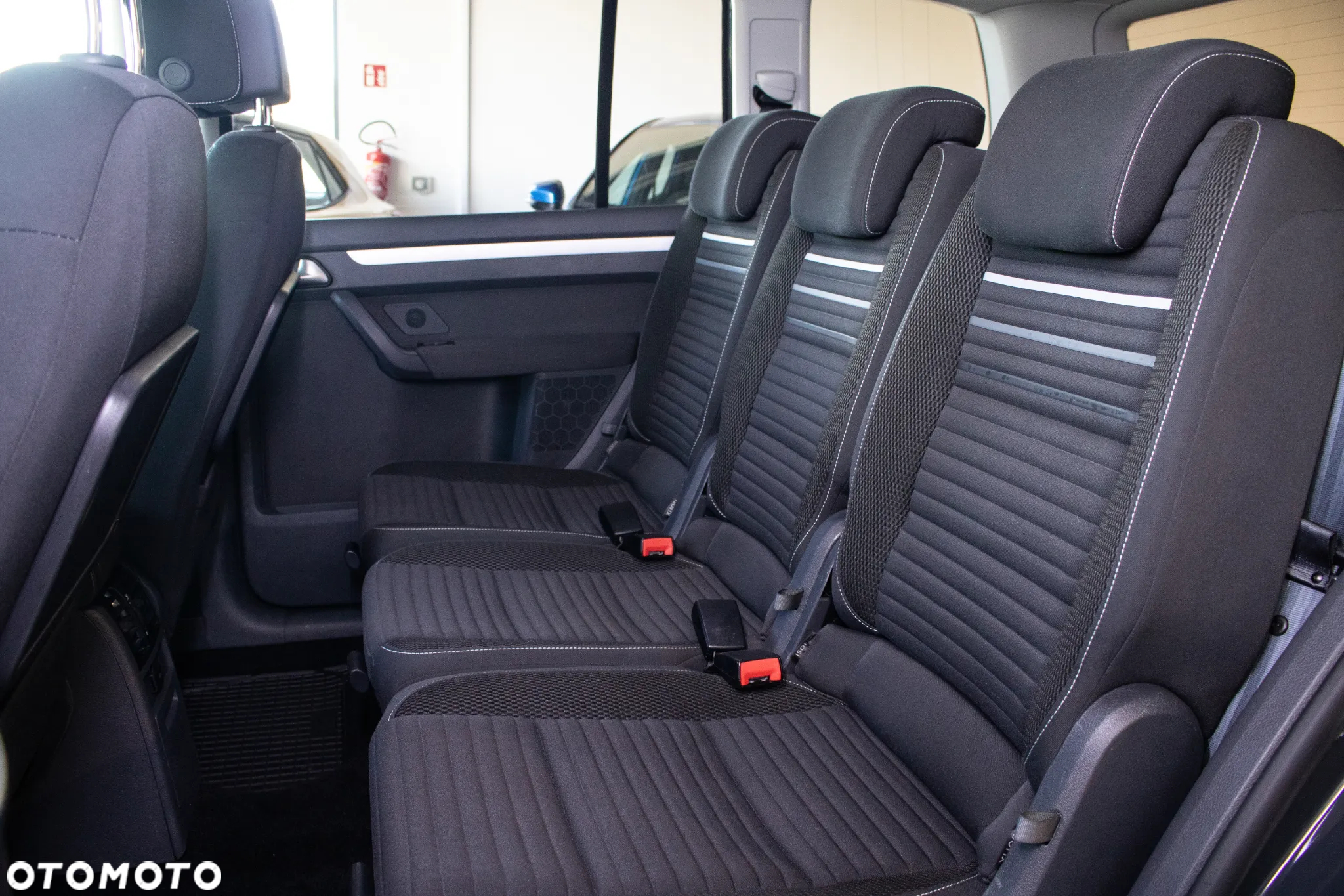 Volkswagen Touran 1.6 TDI DPF BlueMotion Technology DSG Cup - 25